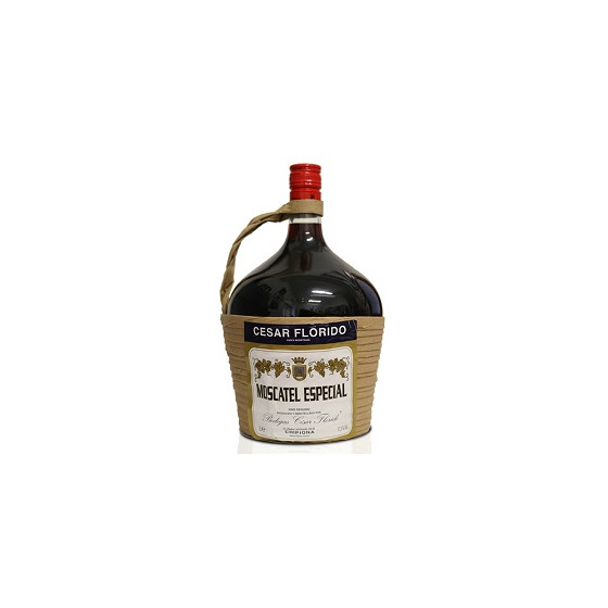 MOSCATEL ESPECIAL GARRAFA 2L CESAR FLORIDO