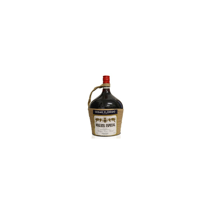 MOSCATEL ESPECIAL GARRAFA 2L CESAR FLORIDO